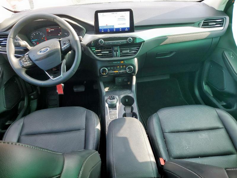 1FMCU0H67NUB94063 - 2022 FORD ESCAPE SEL RED photo 8