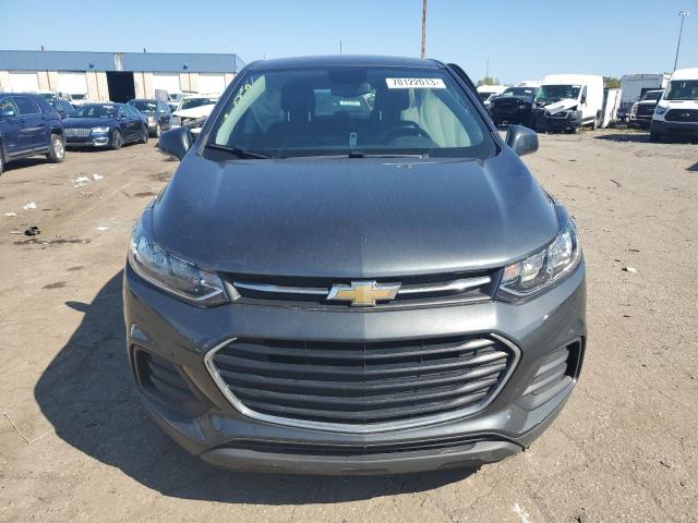 3GNCJKSB2LL134768 - 2020 CHEVROLET TRAX LS GRAY photo 5