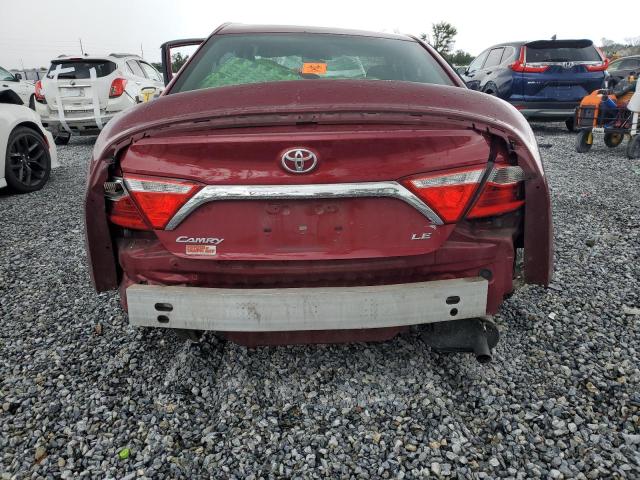 4T1BF1FK9HU636485 - 2017 TOYOTA CAMRY LE Qırmızı foto 6