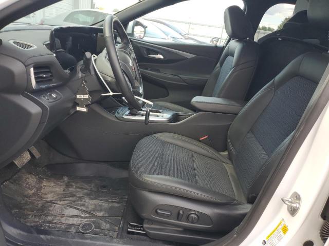 KL47LAE25RB220106 - 2024 BUICK ENVISTA PREFERRED Beyaz fotoğraf 7