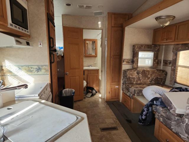 4X4FRLZ206D808589 - 2000 FOREST RIVER ROCKWOOD 8241 SS BEIGE photo 6