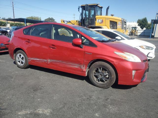 JTDKN3DU4E1773807 - 2014 TOYOTA PRIUS RED photo 4