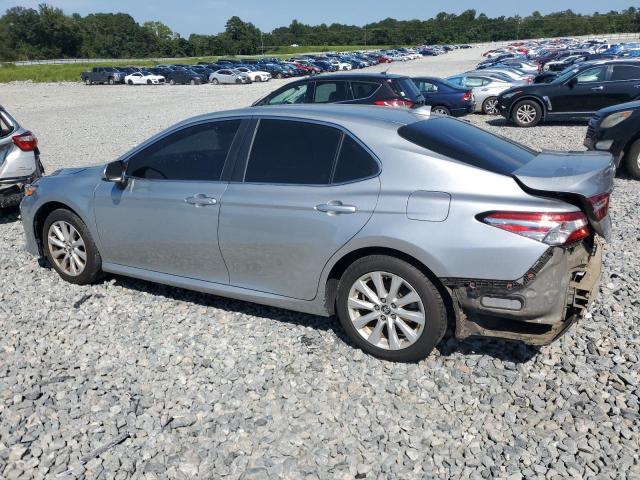 4T1C11AK1LU894602 - 2020 TOYOTA CAMRY LE SILVER photo 2