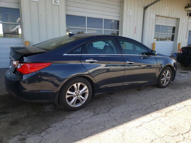 5NPEC4AC7DH627347 - 2013 HYUNDAI SONATA SE BLUE photo 3