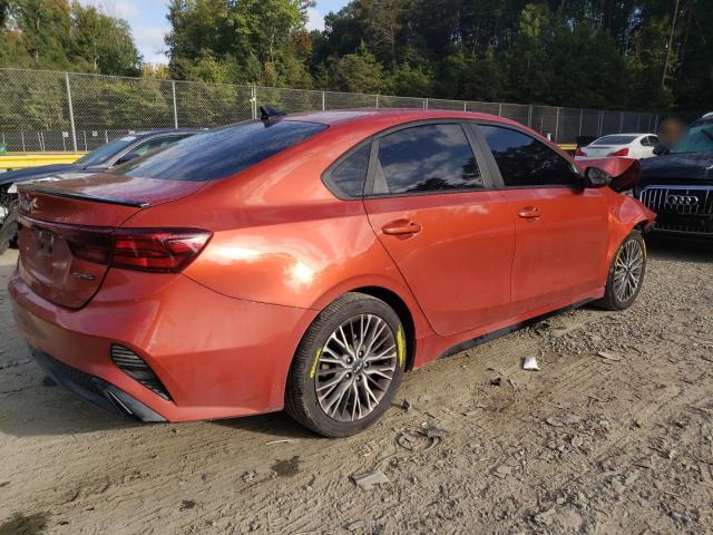 3KPF54AD4NE438572 - 2022 KIA FORTE GT LINE ORANGE photo 3