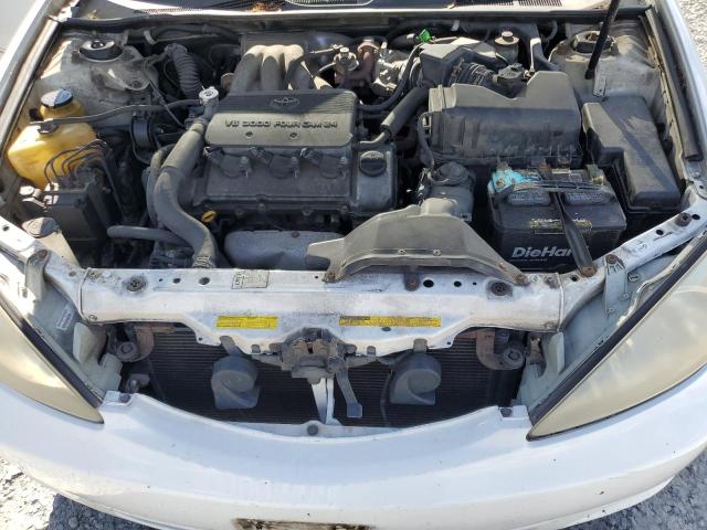 JTDBF30K920086339 - 2002 TOYOTA CAMRY LE WHITE photo 11