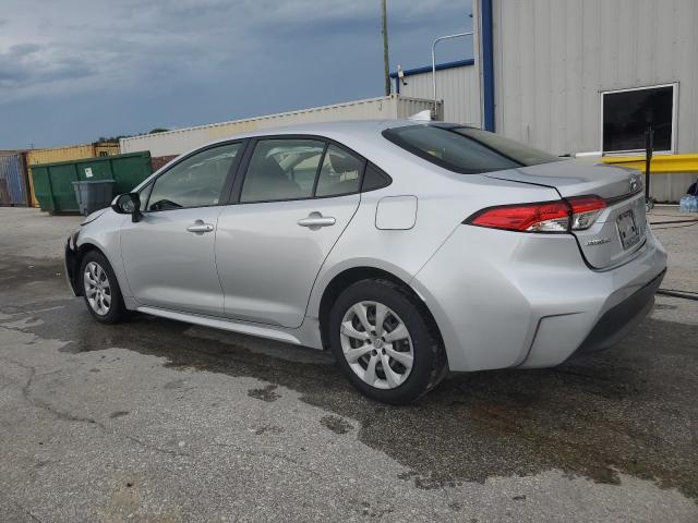 JTDBCMFE2PJ000581 - 2023 TOYOTA COROLLA LE Gümüş foto 2