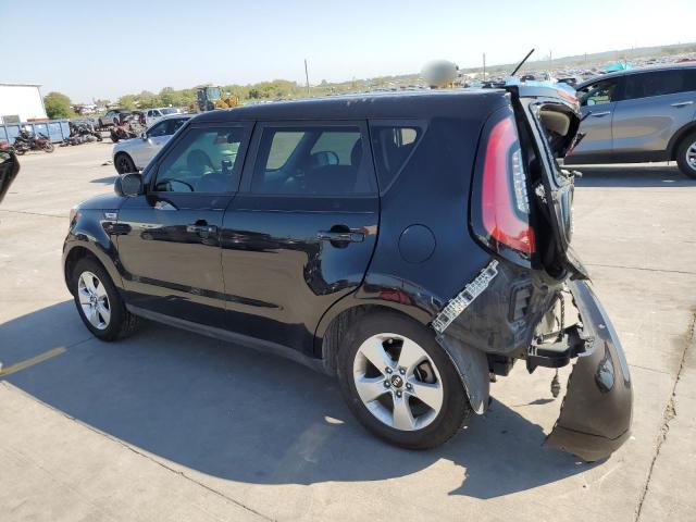 KNDJN2A28J7593438 - 2018 KIA SOUL BLACK photo 2