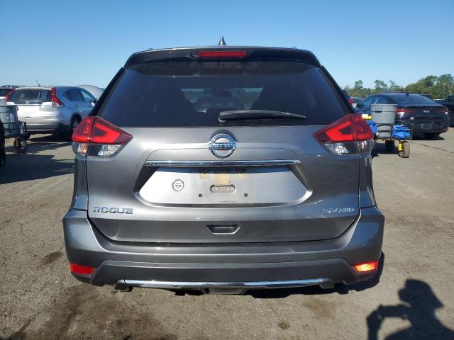 JN8AT2MVXJW307711 - 2018 NISSAN ROGUE S ნაცრისფერი ფოტო 6