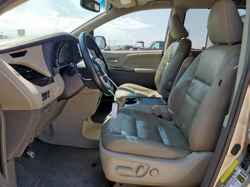 5TDYK3DC3GS727126 - 2016 TOYOTA SIENNA XLE TAN photo 7