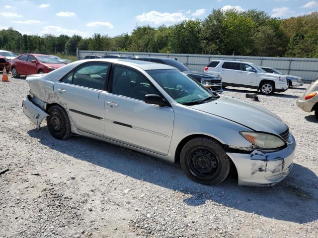 4T1BE32K72U022269 - 2002 TOYOTA CAMRY LE SILVER photo 4