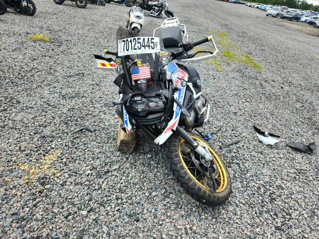 WB10M1300N6F14022 - 2022 BMW R 1250 GS ADVENTURE TWO TONE photo 2