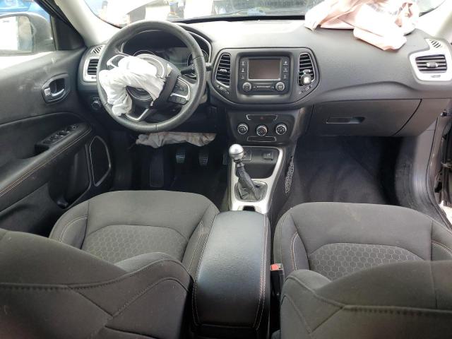 3C4NJCAB7JT328881 - 2018 JEEP COMPASS SPORT 灰色 照片 8