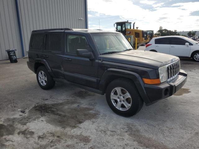 1J8HG48K68C207216 - 2008 JEEP COMMANDER SPORT Czarny zdjęcie 4