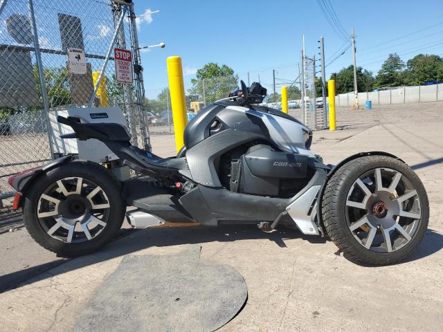 3JB2GEG45KJ004091 - 2019 CAN-AM RYKER RALLY EDITION SILVER photo 1