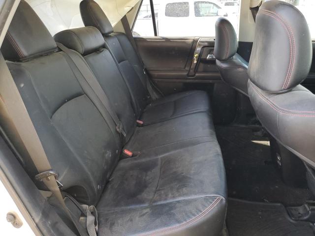 JTEBU5JR3F5218285 - 2015 TOYOTA 4RUNNER SR5/SR5 PREMIUM WHITE photo 10