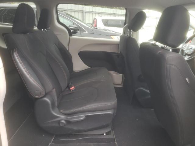 2C4RC1AG5JR234027 - 2018 CHRYSLER PACIFICA L WHITE photo 11