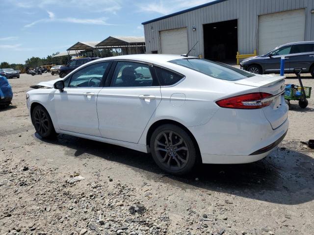 3FA6P0HD4JR184041 - 2018 FORD FUSION SE Ақ фото 2