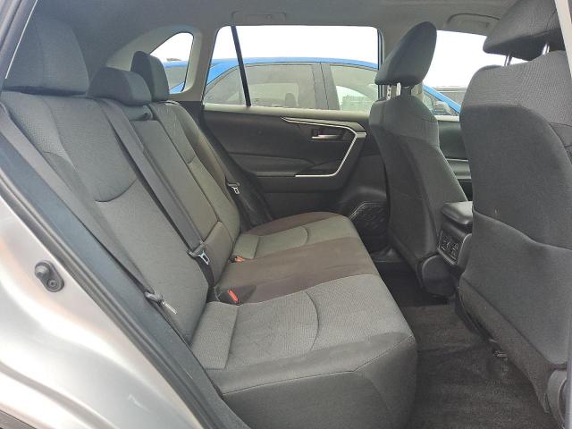 2T3W1RFV1RW337882 - 2024 TOYOTA RAV4 XLE ვერცხლისფერი ფოტო 10