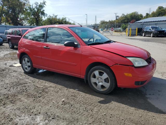 1FAFP31NX7W152852 - 2007 FORD FOCUS ZX3 RED photo 4