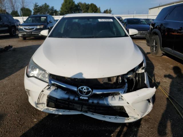 4T1BF1FK6GU573294 - 2016 TOYOTA CAMRY LE WHITE photo 5