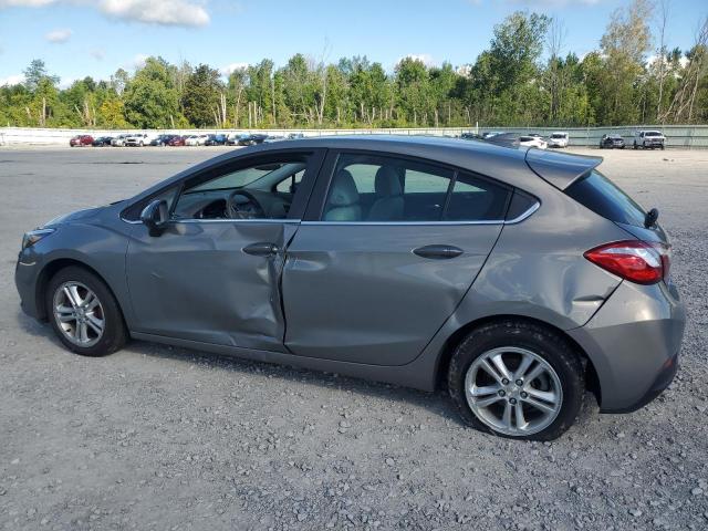 3G1BE6SM9JS636450 - 2018 CHEVROLET CRUZE LT Сұр фото 2