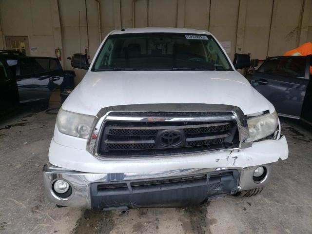 5TFUW5F17AX110324 - 2010 TOYOTA TUNDRA DOUBLE CAB SR5 WHITE photo 5