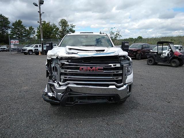 1GT59ME77NF230194 - 2022 GMC SIERRA K2500 SLE WHITE photo 11