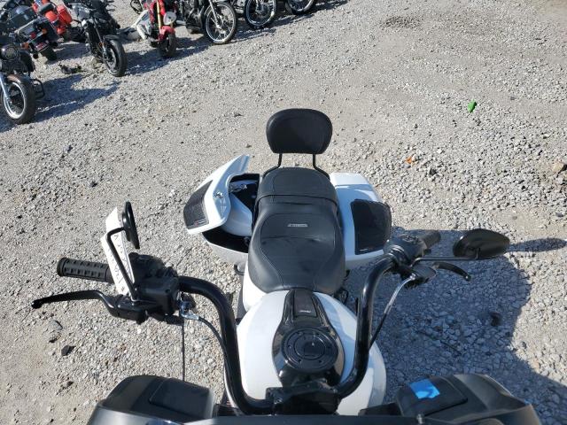 1HD1KH717SB625903 - 2025 HARLEY-DAVIDSON FLTRX 白色 照片 5