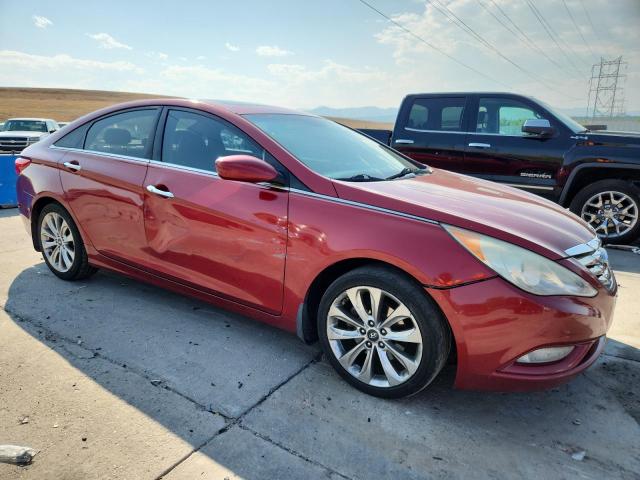 5NPEC4AC8DH711497 - 2013 HYUNDAI SONATA SE წითელი ფოტო 4