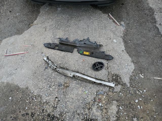 2T3ZFREV4EW105240 - 2014 TOYOTA RAV4 LE SILVER photo 13