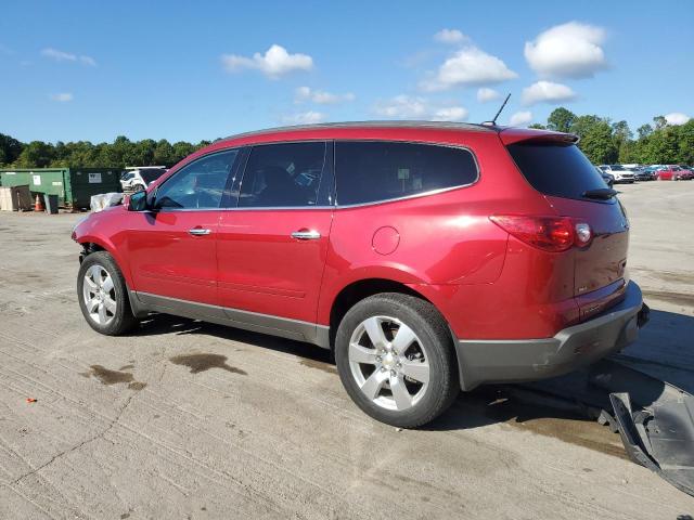 1GNKVGED2CJ167688 - 2012 CHEVROLET TRAVERSE LT RED photo 2