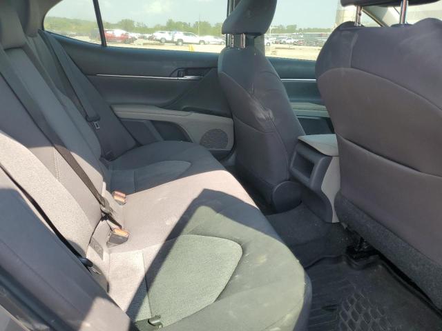 4T1B11HK4JU048818 - 2018 TOYOTA CAMRY L GRAY photo 10