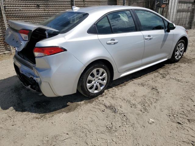 5YFB4MDE3SP283500 - 2025 TOYOTA COROLLA LE Silber Foto 3
