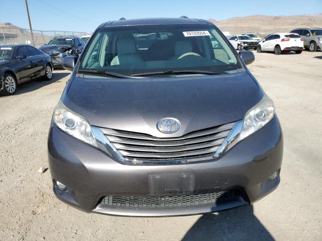 5TDYK3DC0DS295705 - 2013 TOYOTA SIENNA XLE GRAY photo 5