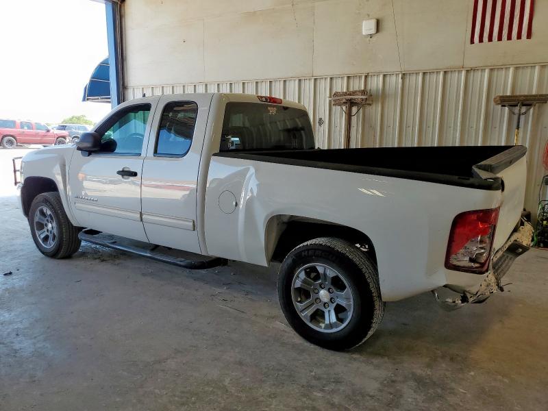 1GCRCSE02BZ348867 - 2011 CHEVROLET SILVERADO C1500 LT თეთრი ფოტო 2