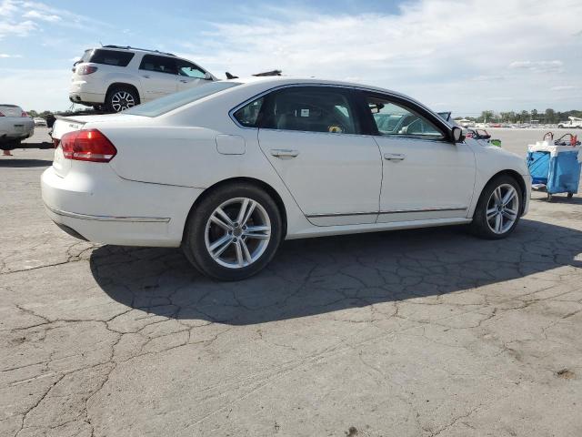 1VWCN7A30DC031380 - 2013 VOLKSWAGEN PASSAT SEL Weiß Foto 3