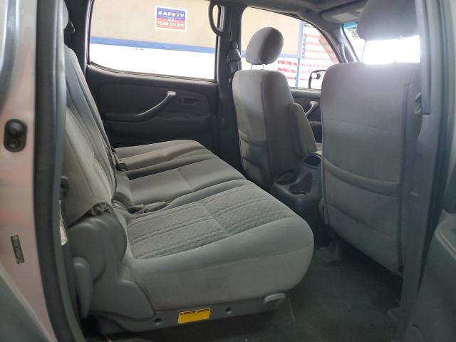 5TBET34165S477174 - 2005 TOYOTA TUNDRA DOUBLE CAB SR5 SILVER photo 10
