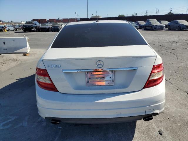 WDDGF5EB9BA461785 - 2011 MERCEDES-BENZ C 300 WHITE photo 6