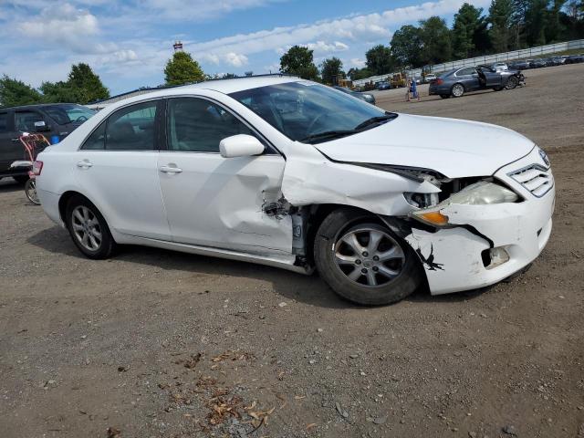 4T1BF3EK2BU755970 - 2011 TOYOTA CAMRY BASE თეთრი ფოტო 4