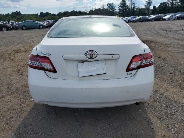 4T1BF3EK2BU755970 - 2011 TOYOTA CAMRY BASE თეთრი ფოტო 6