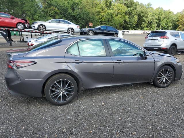 4T1G11AK6NU691175 - 2022 TOYOTA CAMRY SE GRAY photo 3