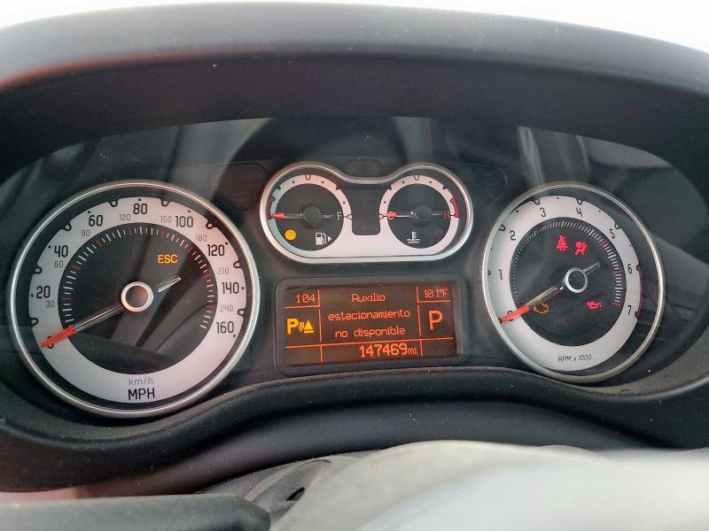 ZFBCFABH7EZ024211 - 2014 FIAT 500L EASY 银色 照片 9