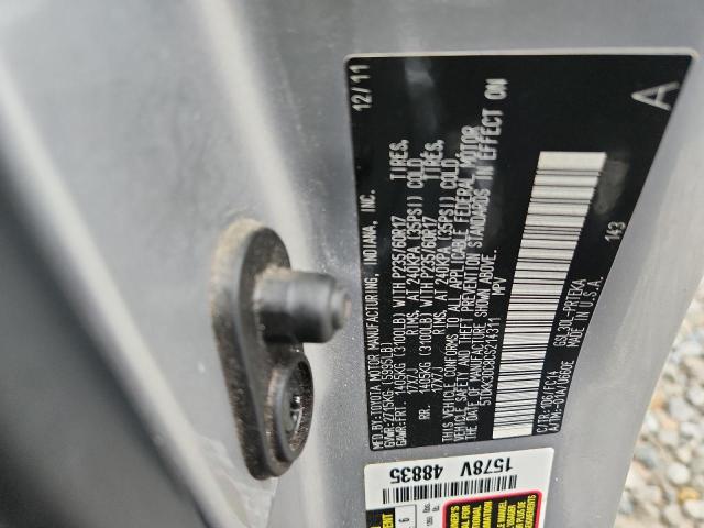 5TDKK3DC8CS214311 - 2012 TOYOTA SIENNA LE 银色 照片 13