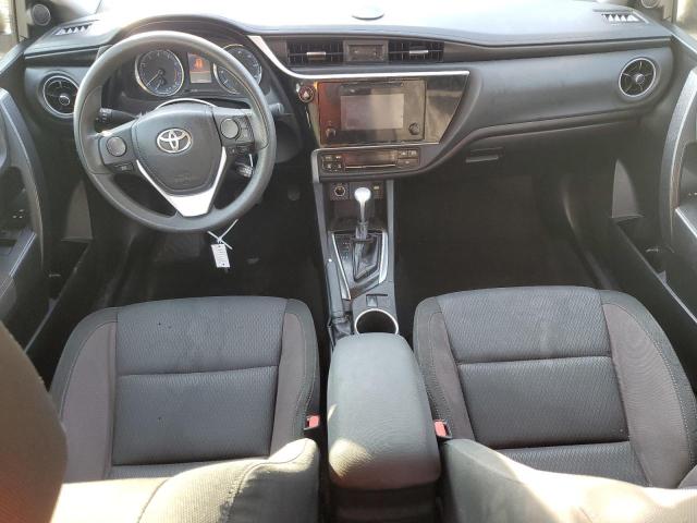 5YFBURHE4KP903553 - 2019 TOYOTA COROLLA L 银色 照片 8