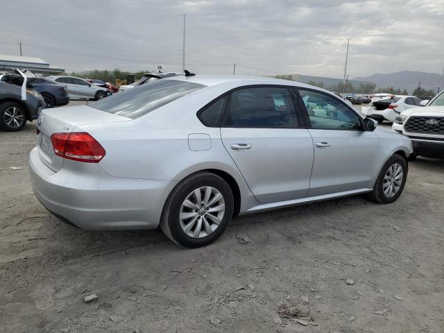 1VWAT7A36FC072144 - 2015 VOLKSWAGEN PASSAT S SILVER photo 3