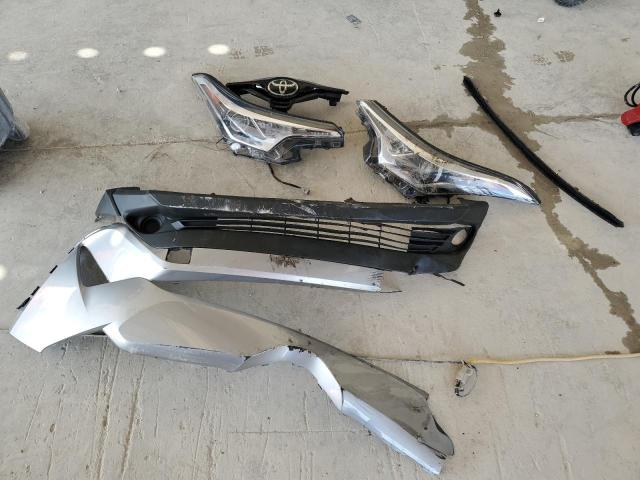 JTNKHMBX5K1044006 - 2019 TOYOTA C-HR XLE Argent photo 13