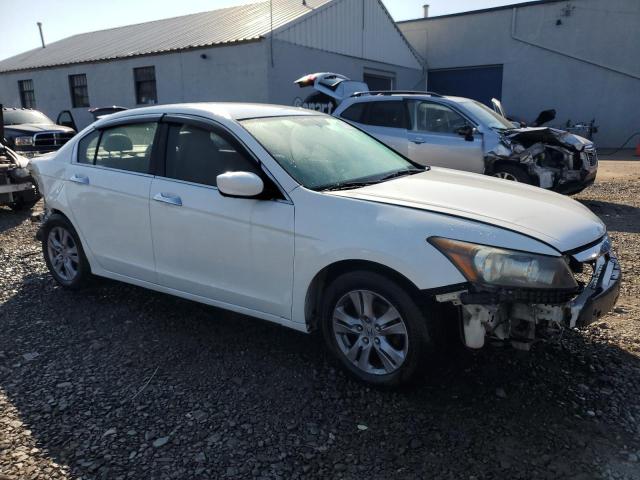 1HGCP2F69BA040186 - 2011 HONDA ACCORD SE WHITE photo 4