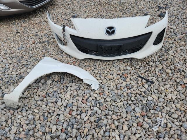 JM1BL1LP6D1830903 - 2013 MAZDA 3 I 白色 照片 12