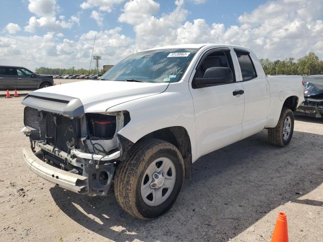 5TFRM5F1XJX125315 - 2018 TOYOTA TUNDRA DOUBLE CAB SR/SR5 WHITE photo 1